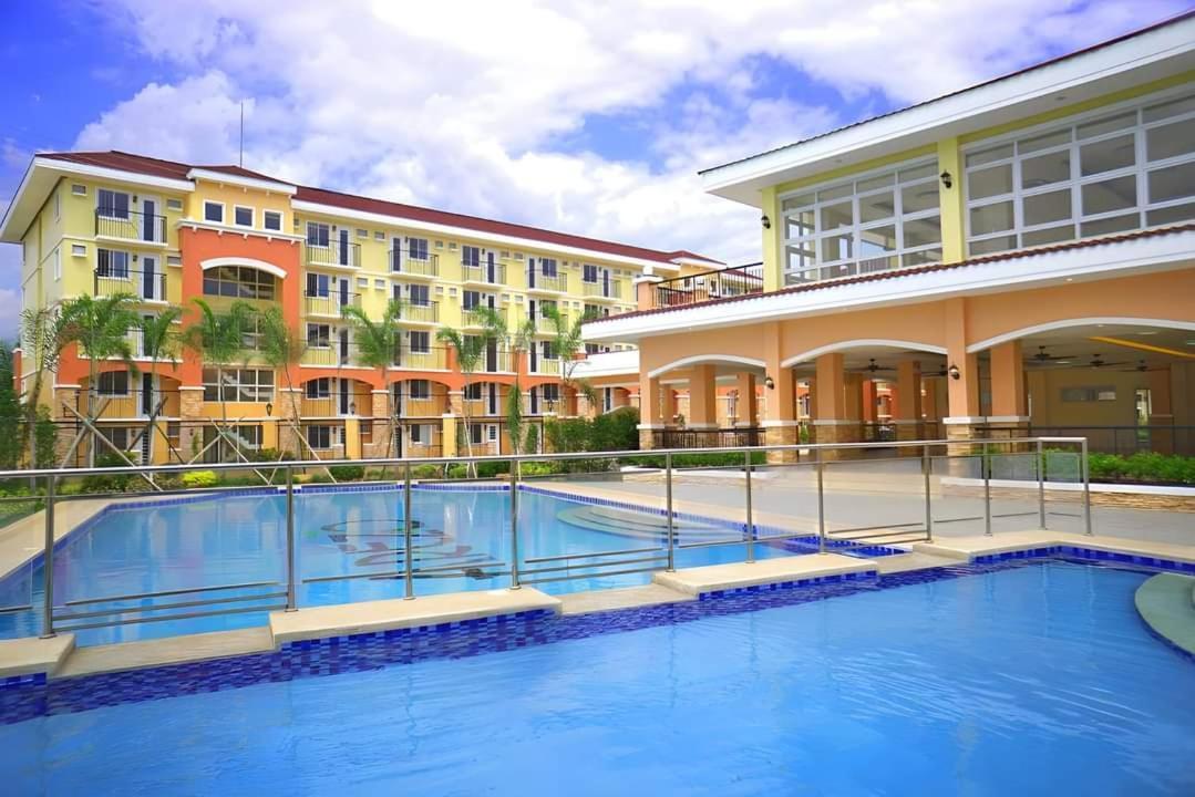 Ar02 1Bedroom Condo Unit With Free Pool, Hbo, Netflix & Wifi Davao Exterior photo